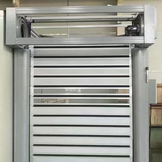 Автоматическая оцинкованная стальная складская промышленная секционная дверь Siliding
